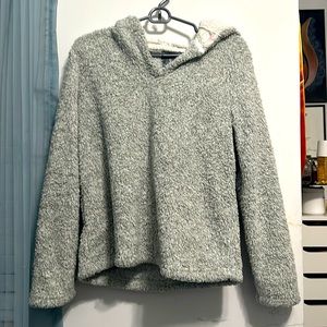 Fuzzy sleepwear top grey SIZE MEDIUM